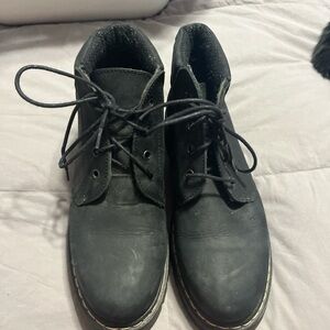 Arizona Jean Company Black Leather Ankle Boots Size 8.